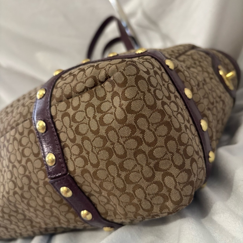 Coach Vintage Studded Signature C Shoulder Bag Tote Large Brown Burgundy Leather - Picture 9 of 14